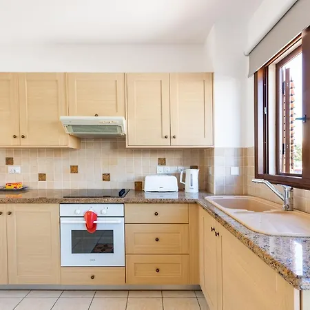 Villa Poseidon By Ezoria Ayia Napa