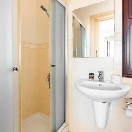 Vila Poseidon By Ezoria Ayia Napa