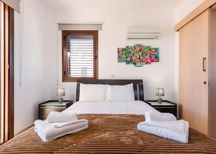 Poseidon By Ezoria *